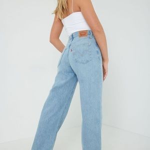 Leavi’s High Waist straight Jean
